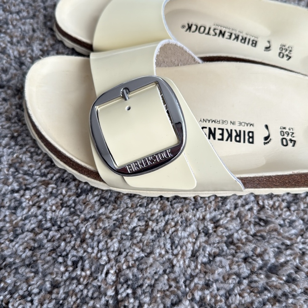 NWB Birkenstock Madrid Big Buckle Sandal High Shine Butter Yellow/Silver EU 40 - Picture 7 of 7